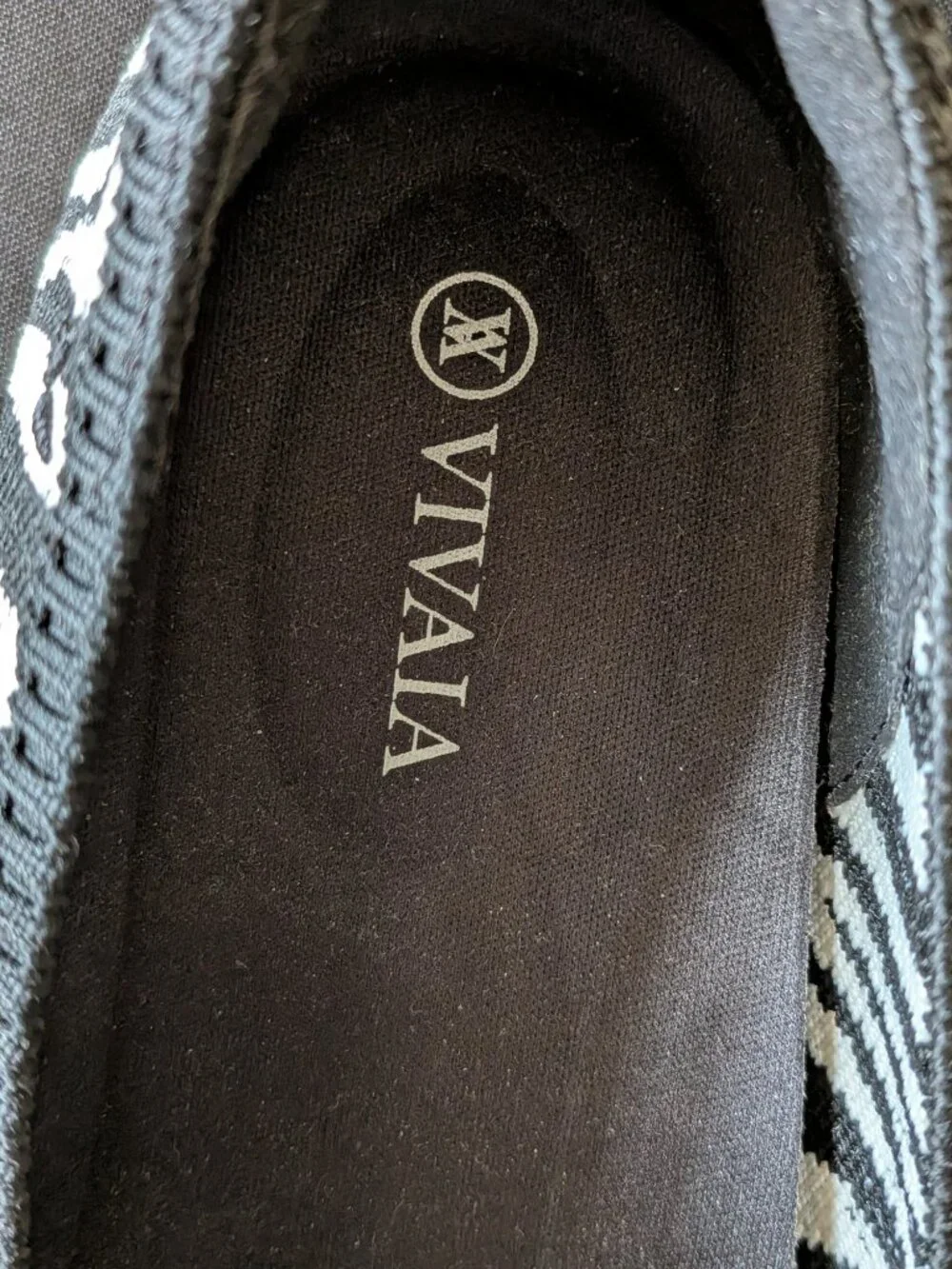 Zebra Print Pointed-Toe Flats | Size 10 - Picture 3 of 4